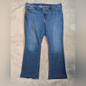 Old Navy Mid-Rise Kicker Bootcut Women's Jeans - Medium Wash